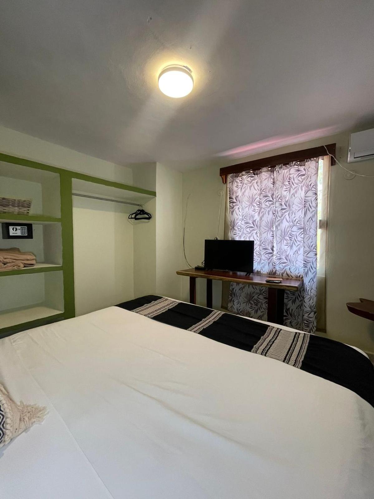 Hotel Koox Jool Bacalar Exteriör bild
